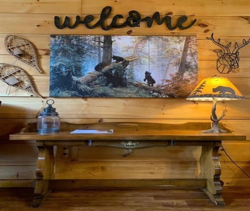 Вилла Cozy Cabin W/Hot Tub & Wifi In Гатлинбург Экстерьер фото